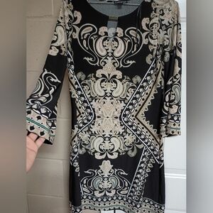 🦄Elegant Black and Cream Patterned Dress Size M